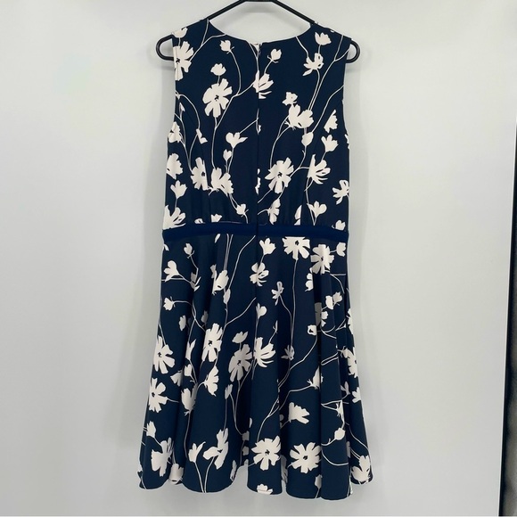 Brooks Brothers Sleeveless Floral Dress – Tie Waist, Full Skirt – Size 12 - Picture 7 of 13